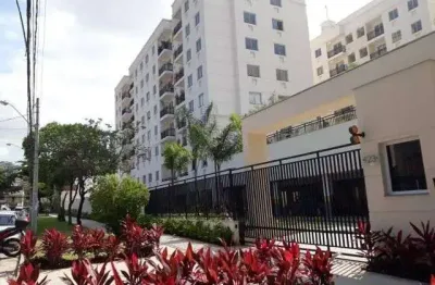 Meu lugar penha, 3 quartos com piso laminado, móveis planejados e sol da manhã.