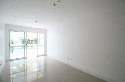 Reserva Freguesia Apartamentoa venda com 98m, móveis e 2 vagas. Varandão. Lazer.