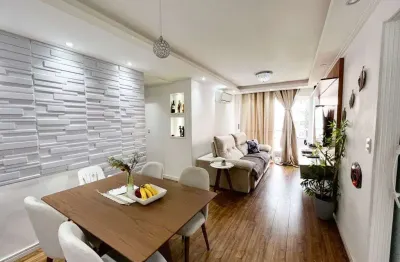 Via alto Mapendi, 3 quartos com 2 suítes, sala ampla e varandão. Todo Reformado