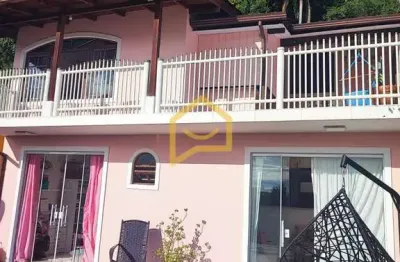 Casa rio tavares 5 dormitórios, 2 banheiros, 3 vaga garagem 960m2.