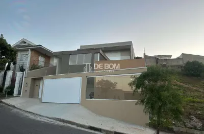 Belíssima casa à venda, com piscina no jardim europa, poços de caldas, mg