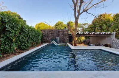 Casa térrea de alto padrão com piscina e 3 suítes no condomínio fechado em vinhedo/sp