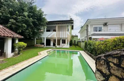 Casa em condomínio para locação em guarujá, jardim acapulco, 4 dormitórios, 2 suítes, 3 banheiros, 2 vagas