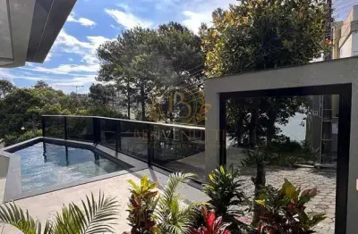 Vista mar definitiva 220m² com piscina 3 suítes 4 vagas em porto belo - sc