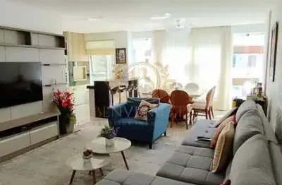Mobiliado e decorado 121m² 3 suítes 2 vagas no centro de balneário camboriú - sc