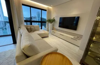 Locação anual 146m² 4 suítes 4 vagas de garagem no bairro pioneiros em balneário camboriú - sc
