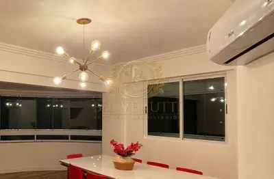 Quadra mar 118m² 3 dormitórios sendo 1 suíte 2 vagas de garagem próximo a roda gigante em balneário camboriú - sc