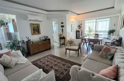 Quadra mar, mobiliado, próximo a roda gigante em balneário camboriú - sc