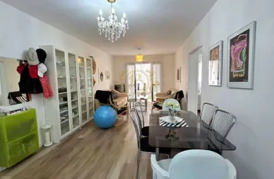 mobiliado, 3 dormitórios sendo 1 suíte com vista lateral da praia em Balneário Camboriú - SC