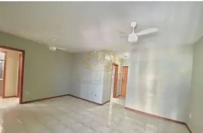 Vista Mar, 3 dormitórios sendo 1 suíte, 2 vagas de garagens na Barra Norte em Balneário Camboriú - SC