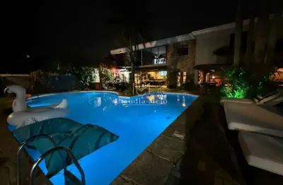 Casa em condomínio fechado com 7 quartos para alugar na Barra da Tijuca, Rio de Janeiro 