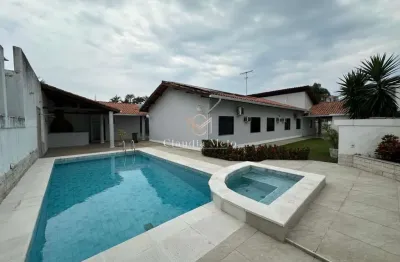 Casa em condomínio fechado com 4 quartos para alugar na Barra da Tijuca, Rio de Janeiro 