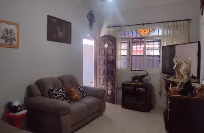 Ótima casa espaçosa no boqueirão com 2 dormitórios e 1 suíte