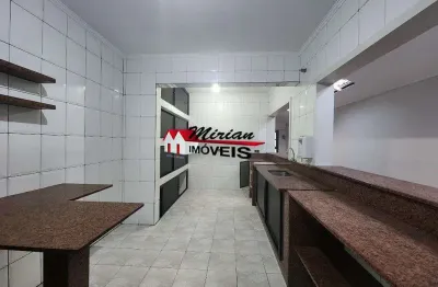 Apartamento sobre loja com 250 m2 grande espaçoso em peruibe  , ideal para quem procura  apartamento sem condominio