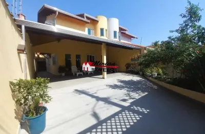 Oportunidade imperdível!!! sobrado mobiliado, 3 suítes, amplo quintal, churrasqueira, 4 vagas