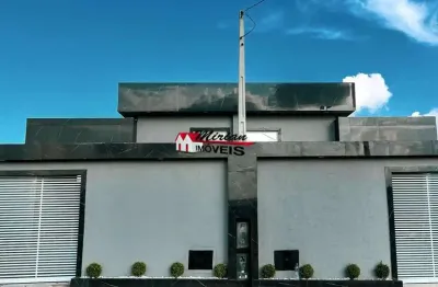 Linda casa (nova)  2 dormitórios (1 suíte), sala de estar, piscina, churrasqueira, 3 vagas