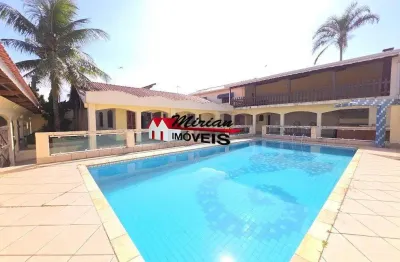 Casa terrea a venda em 2 lotes com 536m² de terreno 5 quartos piscina  pertinho da praia em peruibe