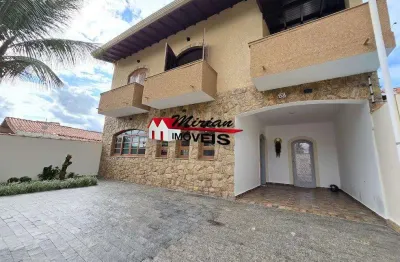 Imperdível casa à venda em peruíbe-sp: 4 quartos, 2 suítes, 2 salas, 3 banheiros, 3 vagas, 290m² - balneário três marias! 50 metros da praia