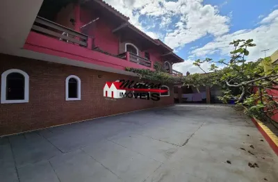 Sobrado a venda em peruibe 5 suites mais edicula com 600 metros da praia proximo ao centro de peruibe