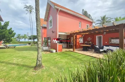 Imperdível casa à venda em Peruíbe-SP, Jardim Imperador: 4 quartos, 2 suítes, 4 salas, 4 banheiros, 4 vagas, 372m²!