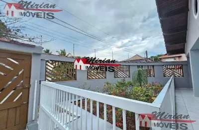 Oportunidade única: Casa à venda em Peruíbe-SP, bairro Balneário Três Marias, 3 quartos, 1 suíte, 1 sala, 3 banheiros, 2 vagas, 132m².