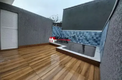 Linda casa, 2 dts (sendo 1 suíte), sala, cozinha, espaço gourmet, piscina, 3 vagas