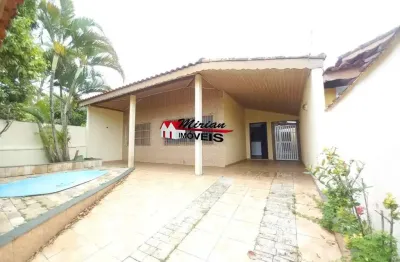 Oportunidade!!! casa com 2 suítes, edícula, piscina, churrasqueira -  250mts da praia pertinho da praia