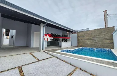 Casa à venda em peruíbe-sp, parque balneário oasis: 3 quartos, 1 suíte, 2 salas, 3 banheiros, 140,00 m². piscina apenas 150 metros da praia