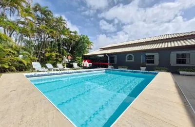 Casa a venda em peruibe terrea em 2 lotes com piscina 200 metros da praia  oportunidade de negocio