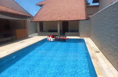 Ótimo sobrado 03 dormitórios, piscina, churrasqueira, 04 vagas - 100 mts da praia