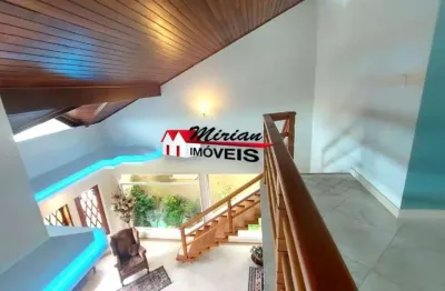 Lindo sobrado em bairro nobre a 200 metros da praia de peruíbe