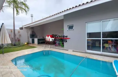 Sobrado super bem localizado proximo ao centro de peruibe, com piscina 3 suites stella maris