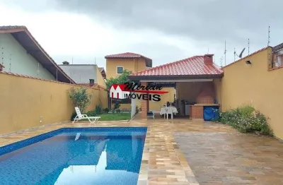 Casa no litoral em peruibe, com 2 terrenos , piscina area de lazer, seu cantinho na praia esta aqui