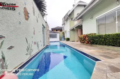 Sobrado a venda em peruibe 100 metros da praia com piscina 600m2 de  terreno bairro nobre na mirian imoveis vc encontra  o imóvel que procura