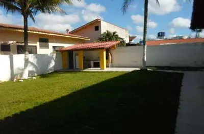 Frente para o mar em peruibe em bairro nobre  com terreno grande  está na mirian imóveis em peruibe