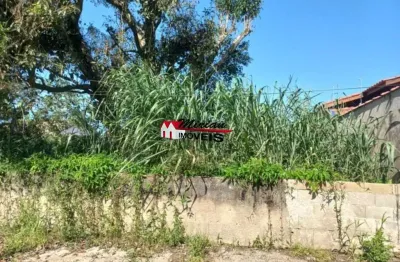 Terreno em condomínio fechado à venda no Jardim Icaraíba, Peruíbe 