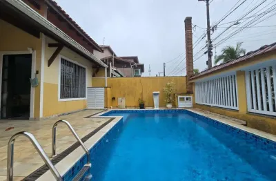 Casa com 3 quartos à venda na Avenida Padre Anchieta, 5411, Parque Turístico, Peruíbe por R$ 680.000