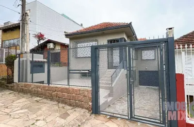 Casa com 3 quartos à venda na rua augusto attílio giordani, 174, são sebastião, porto alegre por r$ 690.000
