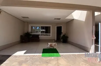 Casa com 3 quartos à venda na rua tunísia, 101, vila ipiranga, porto alegre por r$ 1.200.000