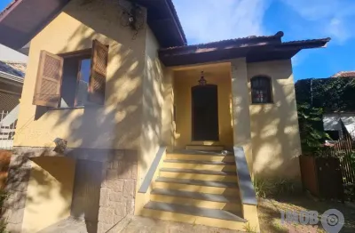 Casa com 4 quartos à venda na rua mariz e barros, 457, petrópolis, porto alegre por r$ 990.000