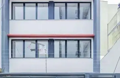 Sala comercial para alugar na rua barão do gravataí, 375, menino deus, porto alegre por r$ 1.700