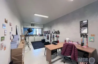 Sala comercial para alugar na rua itapeva, 80, passo da areia, porto alegre por r$ 550