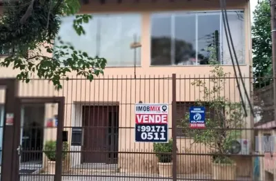 Casa com 3 quartos à venda na avenida benno mentz, 1088, vila ipiranga, porto alegre por r$ 1.277.000