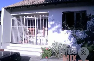 Casa com 2 quartos à venda na rua doutor deoclécio pereira, 199, jardim floresta, porto alegre por r$ 435.000