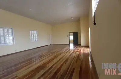 Casa comercial para alugar na avenida benno mentz, 690, vila ipiranga, porto alegre por r$ 4.500