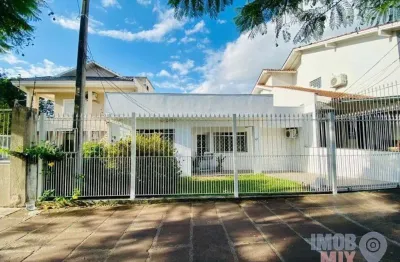 Casa com 3 quartos à venda na rua doutor joão simplício alves de carvalho, 45, vila ipiranga, porto alegre por r$ 945.000