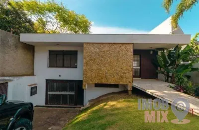 Casa com 4 quartos para alugar na rua carlos huber, 580, três figueiras, porto alegre por r$ 14.500