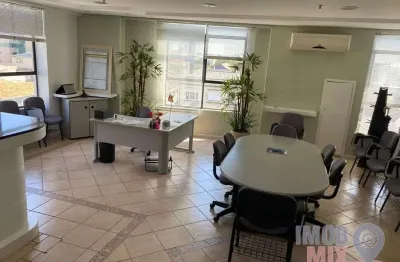 Sala comercial à venda na Rua Felicíssimo de Azevedo, 53, Auxiliadora, Porto Alegre por R$ 450.000