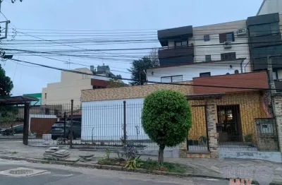 Casa com 5 quartos à venda na rua roque calage, 349, passo da areia, porto alegre por r$ 1.500.000