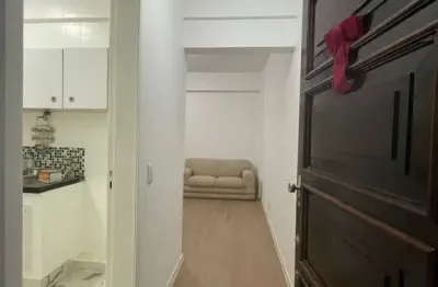 Apartamento com 3 quartos à venda na Riachuelo., 1268, Centro Histórico, Porto Alegre por R$ 349.000